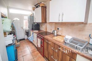 Photo 5- click for photo gallery